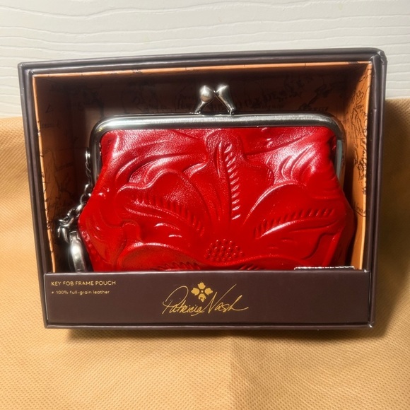 ♥️NWT Patricia Nash Leather Borse Coin Purse in Gift Box- Red Tooled - Picture 2 of 7